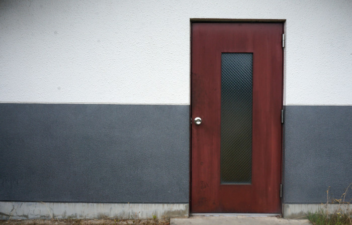 949-700x448